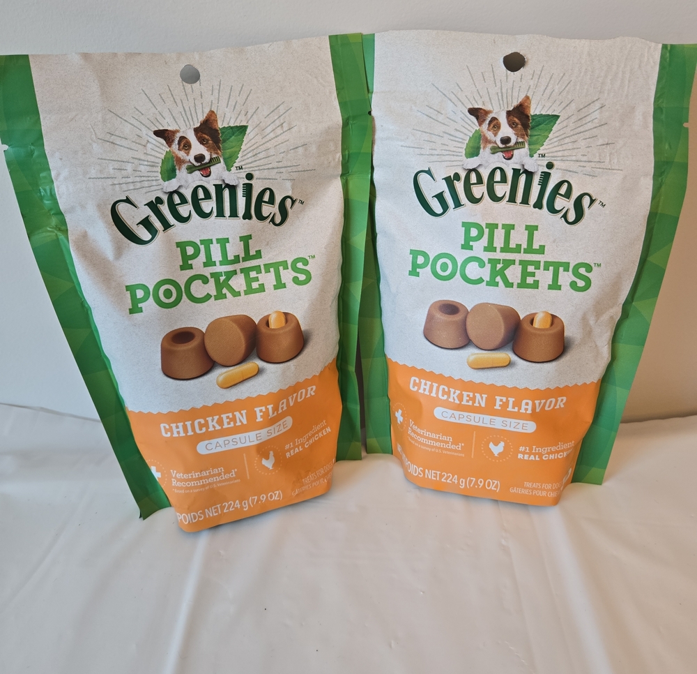 Two-Pack Greenies Pill Pockets (Chicken Flavor, Capsule Size) – Exp. 9/2026